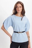 Kadın Slim Fit Dar Kesim Kol Detaylı İnce Kemerli Fermuarlı Mavi Bluz