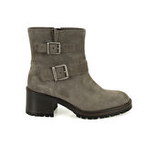 Brices Kemer Aksesuarlı Vizon Kadın Topuklu Süet Bot