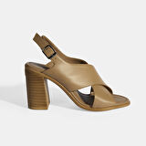Kahve Kadın Toka Detaylı Slingback Deri Sandalet
