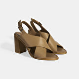 Kahve Kadın Toka Detaylı Slingback Deri Sandalet