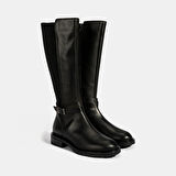 Kadın Siyah Metal Toka Detaylı Deri Çizme