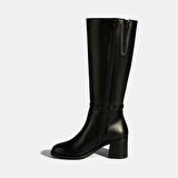 Kadın Siyah Metal Aksesuarlı Deri Çizme