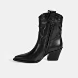 Kadın Siyah Kalın Topuklu Deri Bot