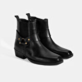 Kadın Siyah Lastik Detaylı Deri Bot
