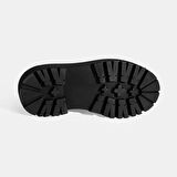 Kadın Siyah Bağcıklı Rugan Günlük Ayakkabı