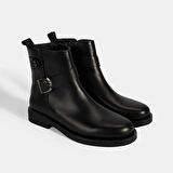 Kadın Siyah Metal Toka Detaylı Deri Bot