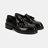 Kadın Siyah Püskül Detaylı Deri Loafer