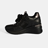 Kadın Siyah Bağcıklı Dolgu Topuklu Spor Ayakkabı