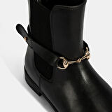 Kadın Siyah Metal Toka Aksesuarlı Bot