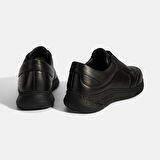 Kadın Siyah Lastikli Deri Spor Ayakkabı