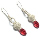 1000 Ayar El Örmesi Yakut Taşlı Gümüş Kadın Küpe