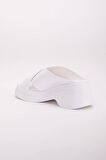 Rugan Kalın Çapraz Bantlı Beyaz Kadın Dolgu Topuklu Terlik