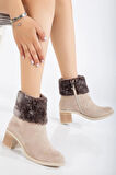 Kadın Topuklu Bot Bej Süet Kürklü Fermuarlı Oval Burun