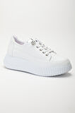 Kadın Casual Spor Ayakkabı Beyaz Elastik Bağcıklı Kalın Taban