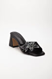 Kadın Topuklu Terlik Siyah Cİlt Taşlı Yaprak Aksesuarlı
