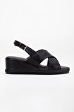 Kadın Dolgu Topuklu Ayakkabı Sandalet Siyah Çapraz Bantlı Suni Deri