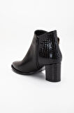 Siyah Kadın Topuklu Bot Kroko Rugan ve Suni Deri Tokalı