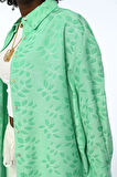 KADIN OVERSIZE KALIP YEŞİL YAPRAK DESENLİ TESETTÜRE VE BÜYÜK BEDENE UYGUN GÖMLEK
