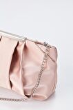 Şampanya Rengi Zincir Askılı Pileli Saten Kadın Clutch