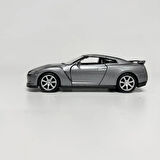 Welly Nissan GT-R R35  1/36