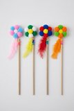 MAJO KEDİ OYUNCAĞI 7 PONPONLU ÇİÇEKLİ TÜYLÜ KEDİ OLTASI 33CM