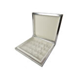 Karton Çikolata Kutusu 16Lı Separatörlü 23.5 X 22.5 Cm   Gümüş