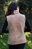 Kadın Vizon Sütlü Kahve Dik Yaka Kalın Peluş Fermuarlı Yelek 24KYLKK215