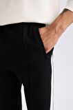 DeFactoFit Sporcu Jogger Eşofman Altı Standart Fit Standart Paça Beli Lastikli Cepli D1957AX24AUBK81