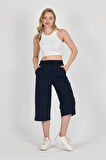Yüksek Bel Cepli Rahat Kesim Mevsimlik Kadın Diz Altı Bermuda Lacivert Kapri Şort