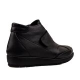 Trend Adımlar Siyah Lastikli Kadın Comfort Casual Bot