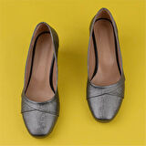 Trend Adımlar Gümüş Kesik Burun Özel Üretim Kadın Klasik Ayakkabı