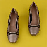 Trend Adımlar Gold Özel Üretim Kadın Parlak Desen Klasik Ayakkabı