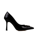 Trend Adımlar Siyah Glamourize Rugan Aksesuarlı Stiletto