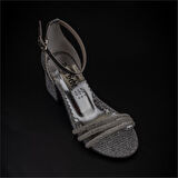 Trend Adımlar Platin Taş İşlemeli Saten Kız Çocuk Klasik Ayakkabı