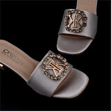 Trend Adımlar Gümüş Saten Kadın Taş İşlemeli Klasik Terlik