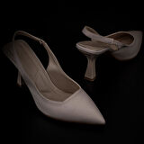 Trend Adımlar Krem Chic Ease Lastikli Kadın Keten Klasik Ayakkabı