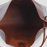 Jacquline Krem Ebave Parlak Deri Yavru Çantalı Kadın El Çantası