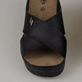 Trend Adımlar Siyah Kadın Dolgu Topuk Çapraz Şerit Terlik 19-178