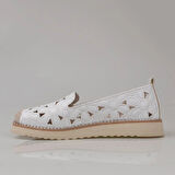 Trend Adımlar Beyaz Hasır Burunlu Kadın Delikli Yazlık Babet