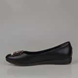 Trend Adımlar Siyah Taş Detaylı Klasik Kadın Babet