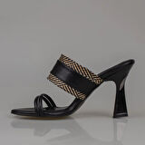 Trend Adımlar Siyah Hasır Taşlı Kadın Klasik Terlik