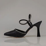 Trend Adımlar Siyah Bilekten Tutmalı Londor Saten Klasik Ayakkabı