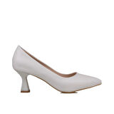 Trend Adımlar Beyaz Kadın Düz Klasik Orta Boy Topuk Ayakkabı