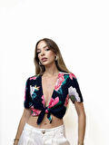 Çiçek Desenli V Yaka Önü Bağlamalı Crop Bluz