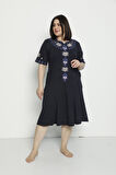 Puantiyeli Cepli Nakış Detaylı Büyük Beden Kısa Kollu Penye Modal Pamuklu Elbise