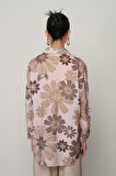 KADIN PUDRA RENK ÇİÇEK DESENLİ OVERSİZE KESİM GÖMLEK