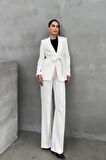 Beyaz Kuşaklı Ceket Pantolon Takım