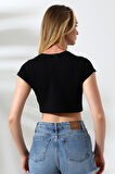 Bisiklet Yaka Kompakt Penye Esnek Kumaş Crop T-Shirt 21750 SİYAH