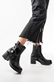 5109-3028 Siyah Toka Aksesuarlı Fermuarlı Topuklu Günlük Kadın Bot