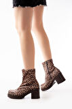 767-3012 Kahve Leopar Fermuarlı Kalın Topuklu Günlük Kadın Bot  